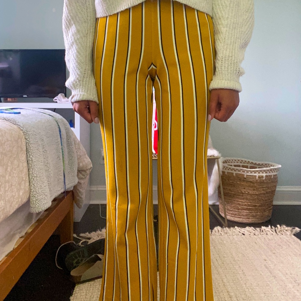 Funky yellow Cotton On pants.